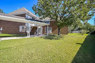 2111 Walnut Creek Dr, League City, TX 77573 - Photo 34