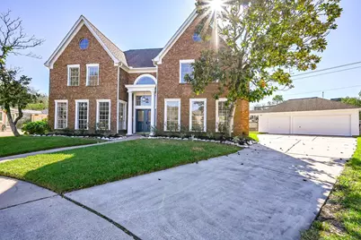 2111 Walnut Creek Drive, League City, TX 77573 - Photo 4