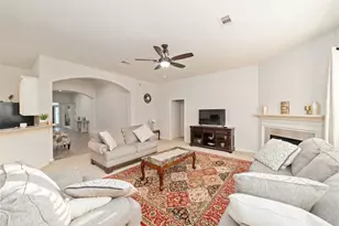 9815 Ryans Park Ln, Houston, TX 77089 - Photo 16