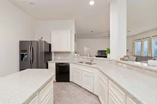 9815 Ryans Park Ln, Houston, TX 77089 - Photo 22