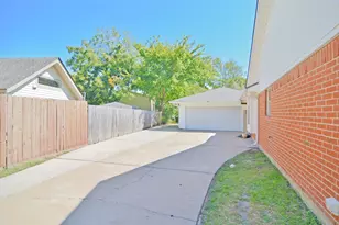 4513 S Flamingo Dr, Seabrook, TX 77586 - Photo 6