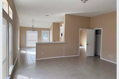 2107 Castle Gardens Lane, Katy, TX 77449 - Photo 10