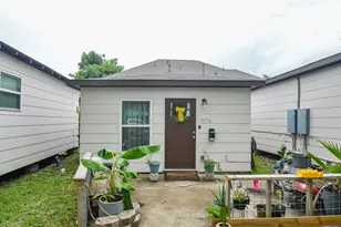 1413 Egypt St, Houston, TX 77009 - Photo 4