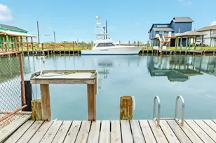 306 Pompano Ln, Surfside Beach, TX 77541 - Photo 14