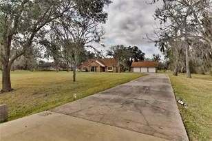 211 Bayou Rd, Lake Jackson, TX 77566 - Photo 2