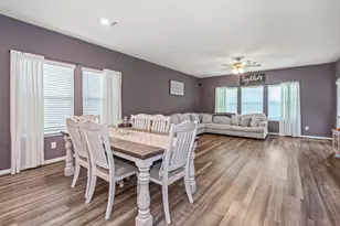 2715 Fairfield Landing Ln, Pearland, TX 77089 - Photo 4