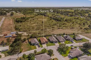 511 Sunny St, Caldwell, TX 77836 - Photo 2