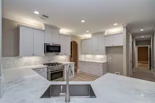 3315 E Bayou Dr, Shoreacres, TX 77571 - Photo 12