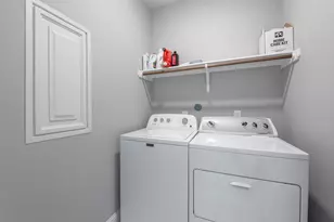 5423 Camaguey St, Houston, TX 77023 - Photo 28