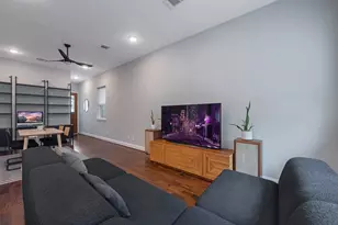 5423 Camaguey St, Houston, TX 77023 - Photo 10