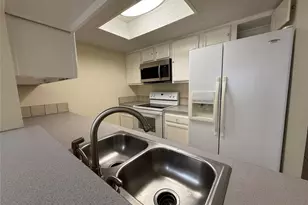 3837 Tanglewilde St, Houston, TX 77063 - Photo 2