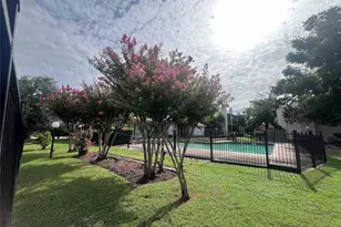 3837 Tanglewilde St, Houston, TX 77063 - Photo 12