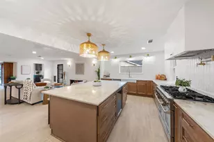 802 W 41st St, Houston, TX 77018 - Photo 12