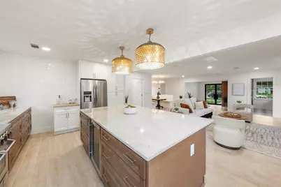 802 W 41st Street, Houston, TX 77018 - Photo 14