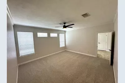 22 W Oaks Drive, Pasadena, TX 77058 - Photo 10