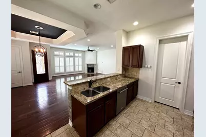 22 W Oaks Drive, Pasadena, TX 77058 - Photo 8