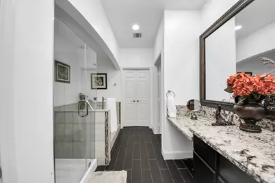 2400 McCue Road #424, Houston, TX 77056 - Photo 16