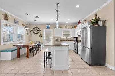 135 Ocean Shore Drive, Crystal Beach, TX 77650 - Photo 8