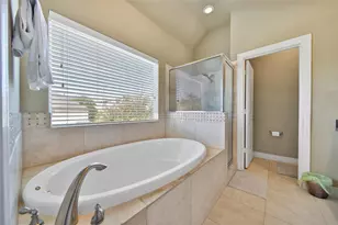 1113 Sherwood Trails, Houston, TX 77043 - Photo 14