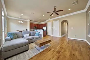 1113 Sherwood Trails, Houston, TX 77043 - Photo 6