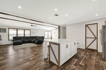 2105 Eagle Road, Anahuac, TX 77514 - Photo 32