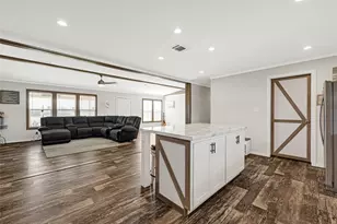 2105 Eagle Rd, Anahuac, TX 77514 - Photo 32