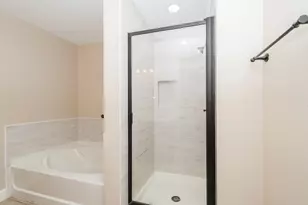 18034 Lago Forest Dr, Humble, TX 77346 - Photo 12