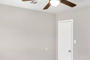 5739 Turtle Creek Rd, Houston, TX 77017 - Photo 14