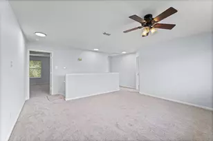 9366 Corner Oaks Ln, Houston, TX 77036 - Photo 18