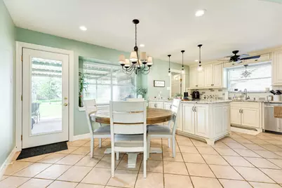 107 Driftwood Drive, Lake Jackson, TX 77566 - Photo 12