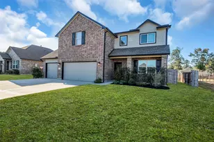 12341 N Chestnut Hls Dr, Conroe, TX 77303 - Photo 1