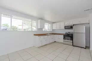 312 N Gaillard St, Baytown, TX 77520 - Photo 8