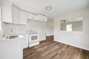 2802 Hardy St, Houston, TX 77009 - Photo 12