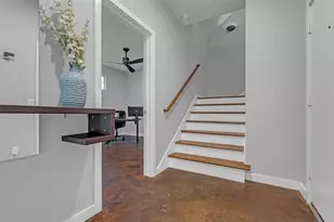 2404 Fairview St, Houston, TX 77006 - Photo 6