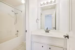 738 Redwing Pl Dr, Houston, TX 77009 - Photo 12