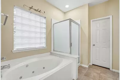 9807 N Villa Drive, Houston, TX 77064 - Photo 16