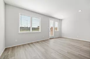 3219 Quiet Sunset Dr, Houston, TX 77080 - Photo 10