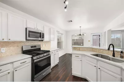 5903 Shadow Creek Court, Baytown, TX 77523 - Photo 12