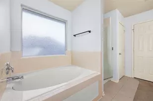 5903 Shadow Creek Ct, Baytown, TX 77523 - Photo 18