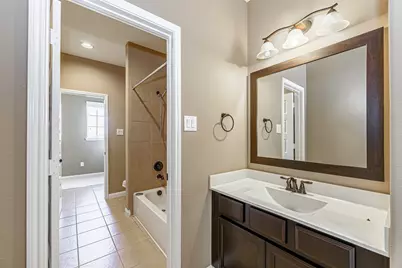 4607 Rockton Hills Lane, Sugar Land, TX 77479 - Photo 12