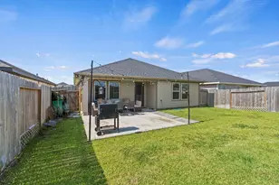 31234 Yatesbury Ln, Fulshear, TX 77441 - Photo 16