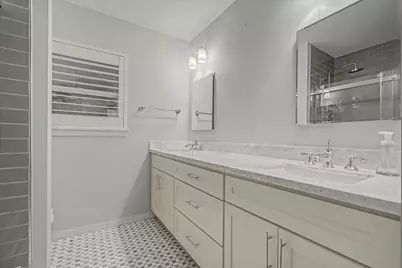 2123 Ridgecrest Drive, Houston, TX 77055 - Photo 34