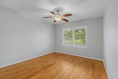 2123 Ridgecrest Drive, Houston, TX 77055 - Photo 32