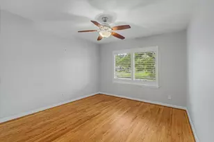 2123 Ridgecrest Dr, Houston, TX 77055 - Photo 32