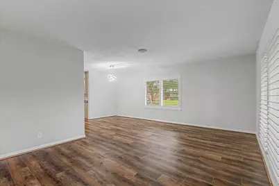 2123 Ridgecrest Drive, Houston, TX 77055 - Photo 16