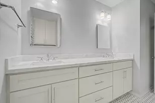 2123 Ridgecrest Dr, Houston, TX 77055 - Photo 36