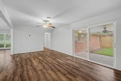 2123 Ridgecrest Drive, Houston, TX 77055 - Photo 8