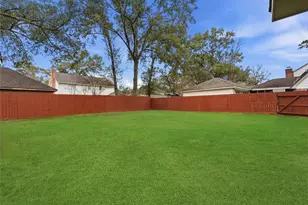 7815 12 Fairway Ln, Humble, TX 77346 - Photo 32