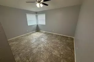 5719 Lycomb Dr, Houston, TX 77053 - Photo 12