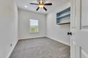 3911 Kennon St, Houston, TX 77009 - Photo 8